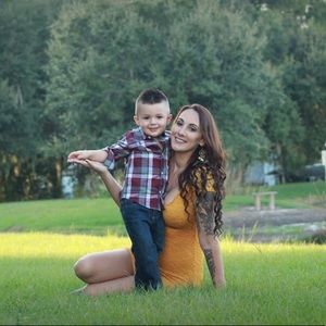 Meet your Posher, Jenessa